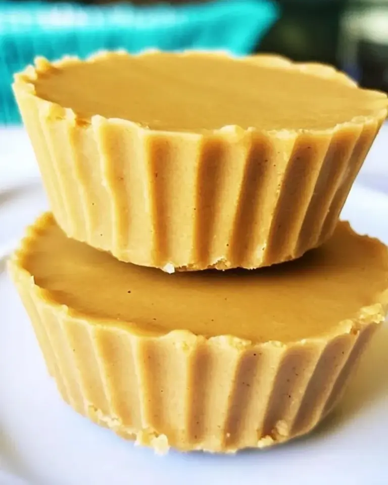 Homemade 3-Ingredient Peanut Butter Cups photo
