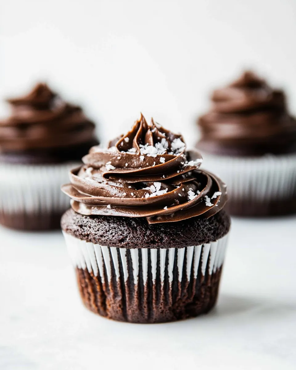 Easy Chocolate Cupcakes with Buttercream Frosting Recipe picture